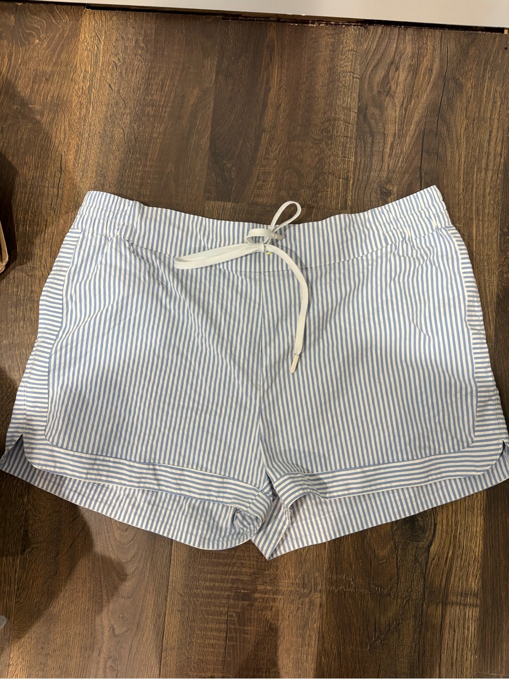 Vineyard Vines Performance Seersucker Harbor Shorts XL